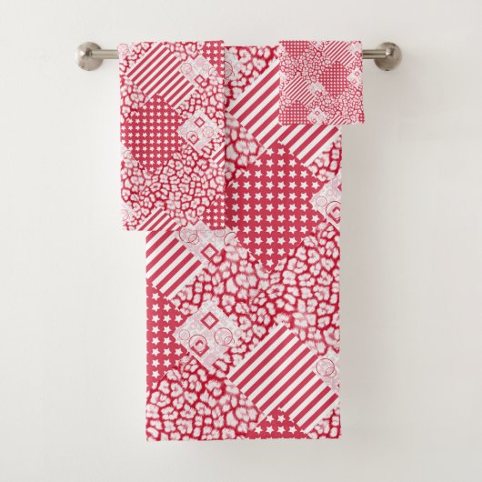 Rote und weiße Patchwork rustikal Badhandtuch Set (Insitu)