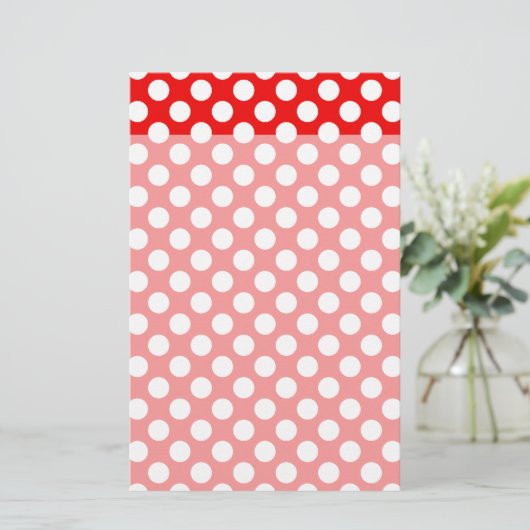 Rote und weiße Polka-Punkte Briefpapier (Stehend Vorderseite)