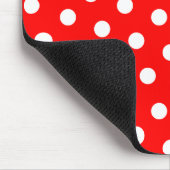 Rote und weiße Polka-Punkte Mousepad (Ecke)