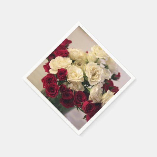 Rote und weiße Rose Serviette (Ecke)