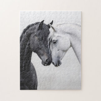 Rote und weiße Stallion Kunst Puzzle