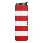 Rote und weiße Streifen mit Ihrem Namen Thermosbecher (Nach links gedreht)