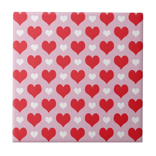 Rote und weiße Valentinherzen Fliese (Vorderseite)
