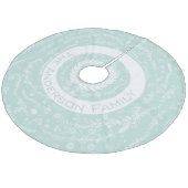 Rote und weiße Weihnachtsfamilie Rentierpfeile Fleece Weihnachtsbaumdecke (Schrägansicht)