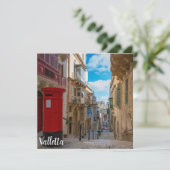 Rote Vintage Postbox in Malta (Stehend Vorderseite)
