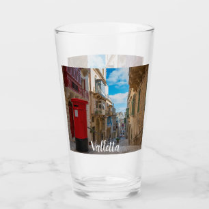 Rote Vintage Postbox in Malta Glas