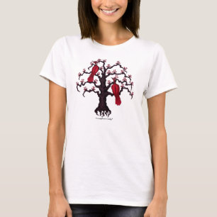 Rote Vögel auf grafische Kunst des Baums coolem T-Shirt