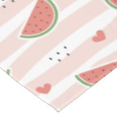 Rote Wassermelonen, Herz, Streifen, Sommermuster Tischdecke (Schrägansicht)