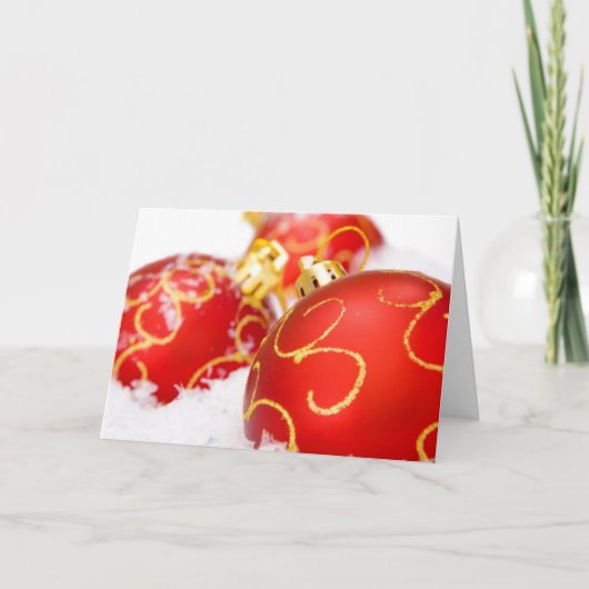 Rote Weihnachtsbaum-Verzierungen Feiertagskarte (Vorderseite)