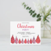 Rote Weihnachtsbaumen Party Einladung Postkarte (Stehend Vorderseite)