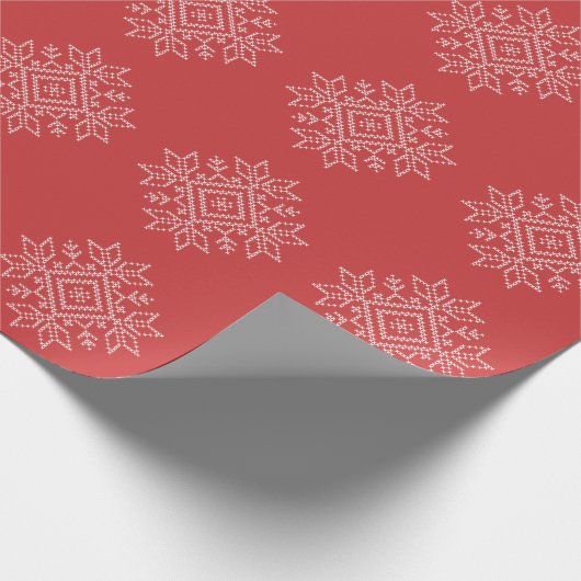 Rote Weihnachtsstickereikunst Snowflake Saison Geschenkpapier (Ecke)