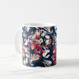 Rote, weiße Blume auf blau. Kaffeetasse