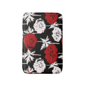 Rote, weiße Blume auf schwarz. Badematte (Vorderseite Vertikal)