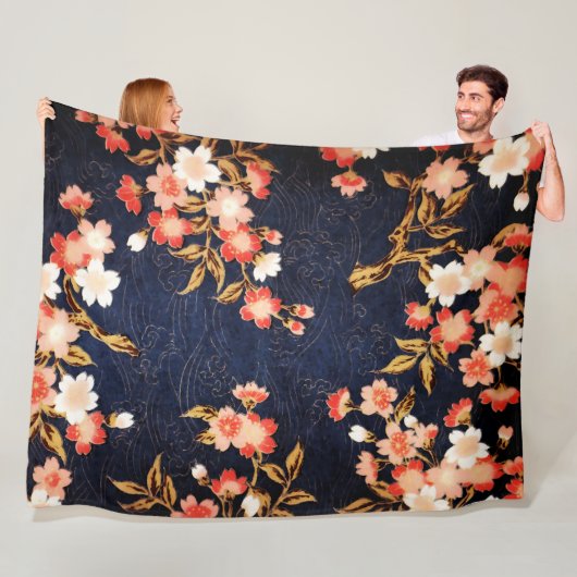 ROTE WEISSE BLUMEN, TIEFE BLUE FLORAL FLEECEDECKE (Beispiel)