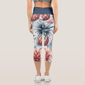 Rote, weiße und blaue Ananas Capri Leggings (Rückseite)