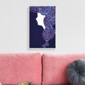 Rote, weiße und blaue Lady Leinwanddruck (Insitu (Wohnzimmer))