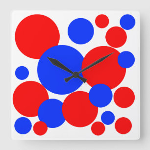 Rote, weiße und blaue Polka-Punkte Quadratische Wanduhr