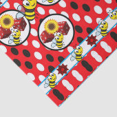 Rote Würfel aus Hummelpapier Seidenpapier (Ausschnitt)