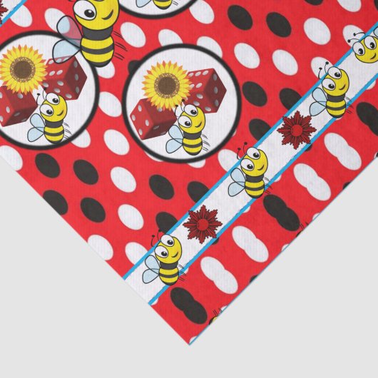 Rote Würfel aus Hummelpapier Seidenpapier (Ausschnitt)