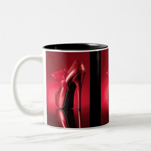 Roter Absatz-roter Bogen Zweifarbige Tasse (Links)