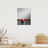 Roter Apfel auf dem Schreibtisch der Lehrer Poster (Küche)