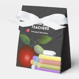 Roter Apfel und Chalk   Lehrerbewertung Geschenkschachtel