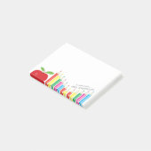 Roter Apple und farbiger Bleistift-Lehrer Post-it Klebezettel (angewinkelt)