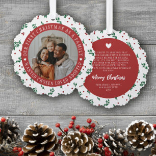 Roter Beerenmuster Erstes Weihnachten Adoptierte F Ornament Karte