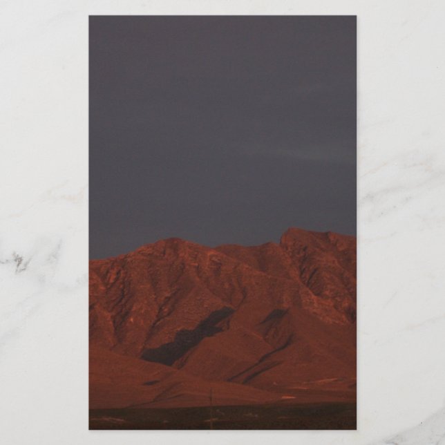 Roter Berg bei Twilight (Vorderseite)