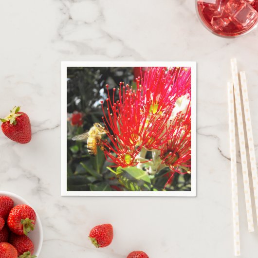 Roter blühender Neuseeländischer Weihnachtsbaum Serviette (Beispiel)