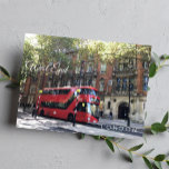 Roter Bus in LONDON West End Kensington Fotografie Postkarte<br><div class="desc">Doppeldecker-Rotbussymbol von London UK - Bushaltestelle in der West End Kensington Road Fotocard - September 2019 - Foto von Anka</div>