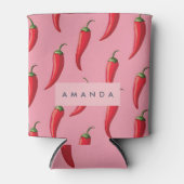 Roter Chili Pepper-Muster auf rosa Hintergrund Dosenkühler (Vorderseite)