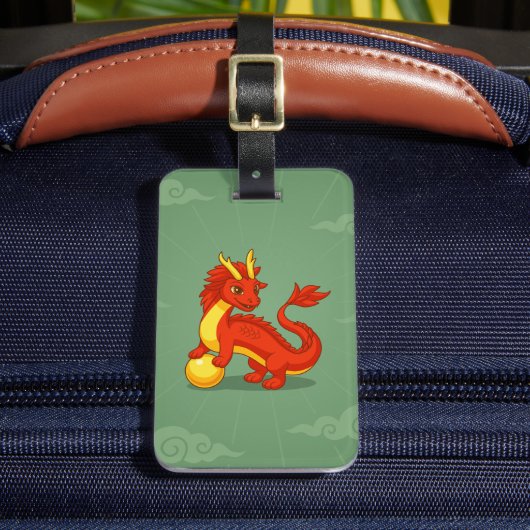 Roter chinesischer Drache auf Grün Gepäckanhänger (Vorderseite Insitu 2)