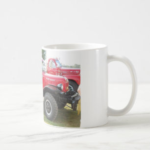Roter Dodge-Power-Lastwagen Kaffeetasse