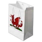 Roter Drache von Wales Mittlere Geschenktüte (Rückseite Schrägansicht)