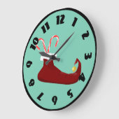 Roter Elf-Schuh mit Zuckerstangen Große Wanduhr (Winkel)