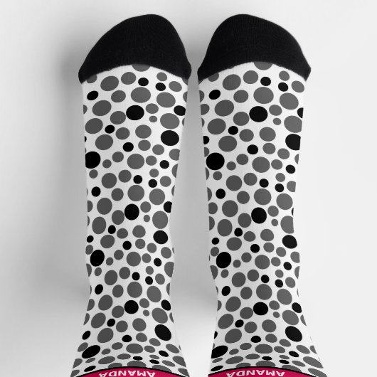 Roter Erbsenretro auf weißem Hintergrund Socken (Oben)