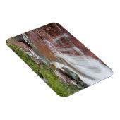 Roter Felsen in Baring Creek im Glacier National Magnet (Rechte Seite)