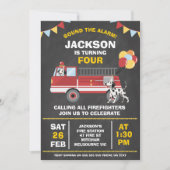 Roter Feuerwehrfeuer-Motor von Chalkboard Geburtst Einladung (Vorderseite)