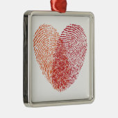 Roter Fingerabdruckherzentwurf Silbernes Ornament (Rechts)