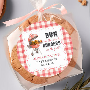 Roter Gingham-Burger-Grill-Baby-Party-Aufkleber Runder Aufkleber