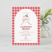 Roter Gingham-Galentine’s-Brunch-Kirschen-Cocktail Einladung (Stehend Vorderseite)