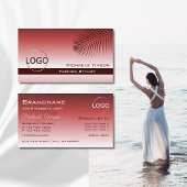 Roter Gradient Palmblättriger mit Beruflichem Logo Visitenkarte
