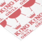 Roter Grillkönig Tischdecke (Schrägansicht)
