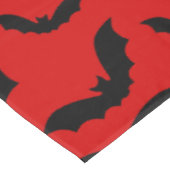 roter halloween vampirfledermäuse gothic tischdecke (Schrägansicht)