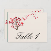 Roter Herzbaum auf der Elfenbeinhochzeit-Tischnumm Postkarte (Vorne/Hinten)