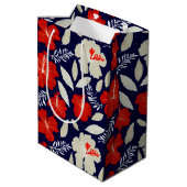 Roter Hibiskus aus Hawaii Mittlere Geschenktüte (Rückseite Schrägansicht)