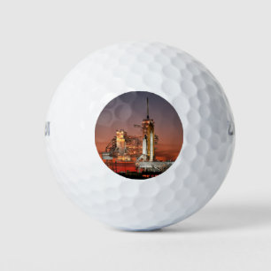 Roter Himmel beim Start der Space Shuttle Atlantis Golfball