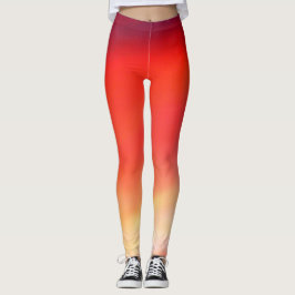 Roter Himmel nachts. Leggings