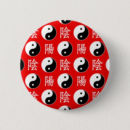 Roter Hintergrund Chinesisches Yinyang-Muster Button (Vorderseite)